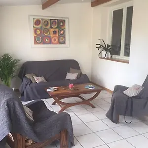 Appartement Un Havre De Paix à La Campagne Près Vulcania, La Goutelle